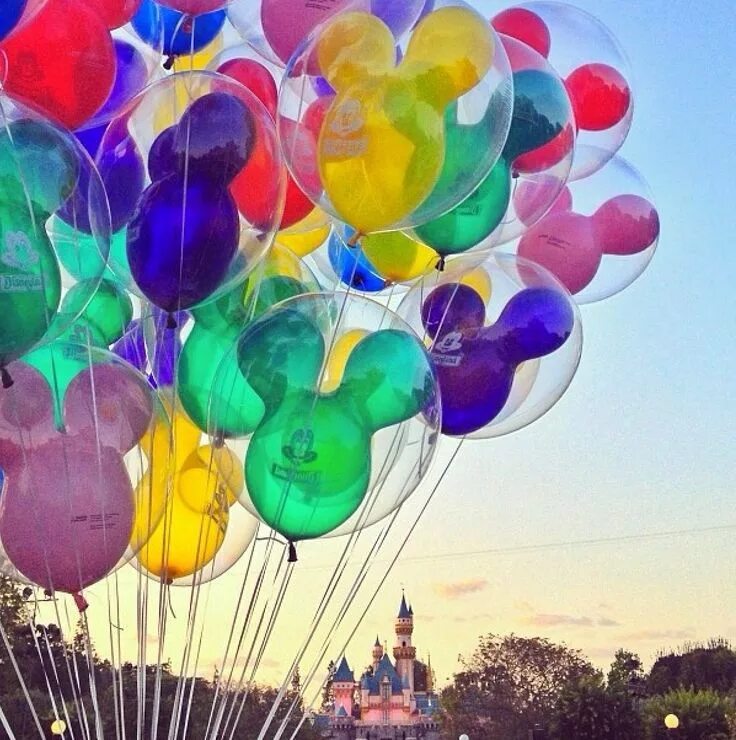 Красивые шары фото с днем рождения Pin on Whimsical ☾ Disney balloons, Disney wallpaper, Disney world