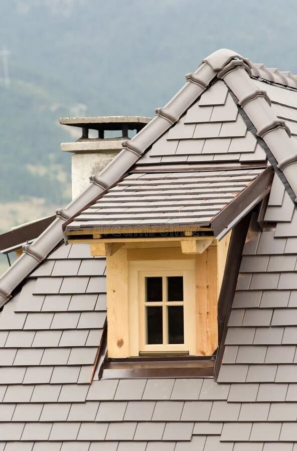 Красивые слуховые окна на крыше фото Dormer on the roof stock photo. Image of cottage, outside - 43712864