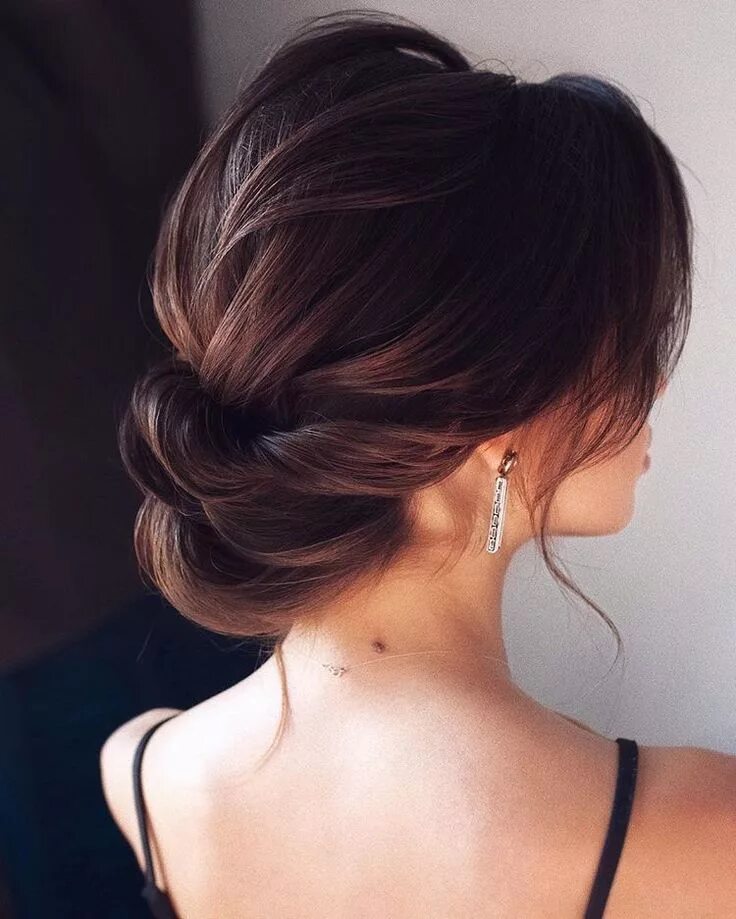Красивые собранные прически на средние Tonyastylist Long Wedding Hairstyles and Wedding Updos #weddings #hairstyles #we