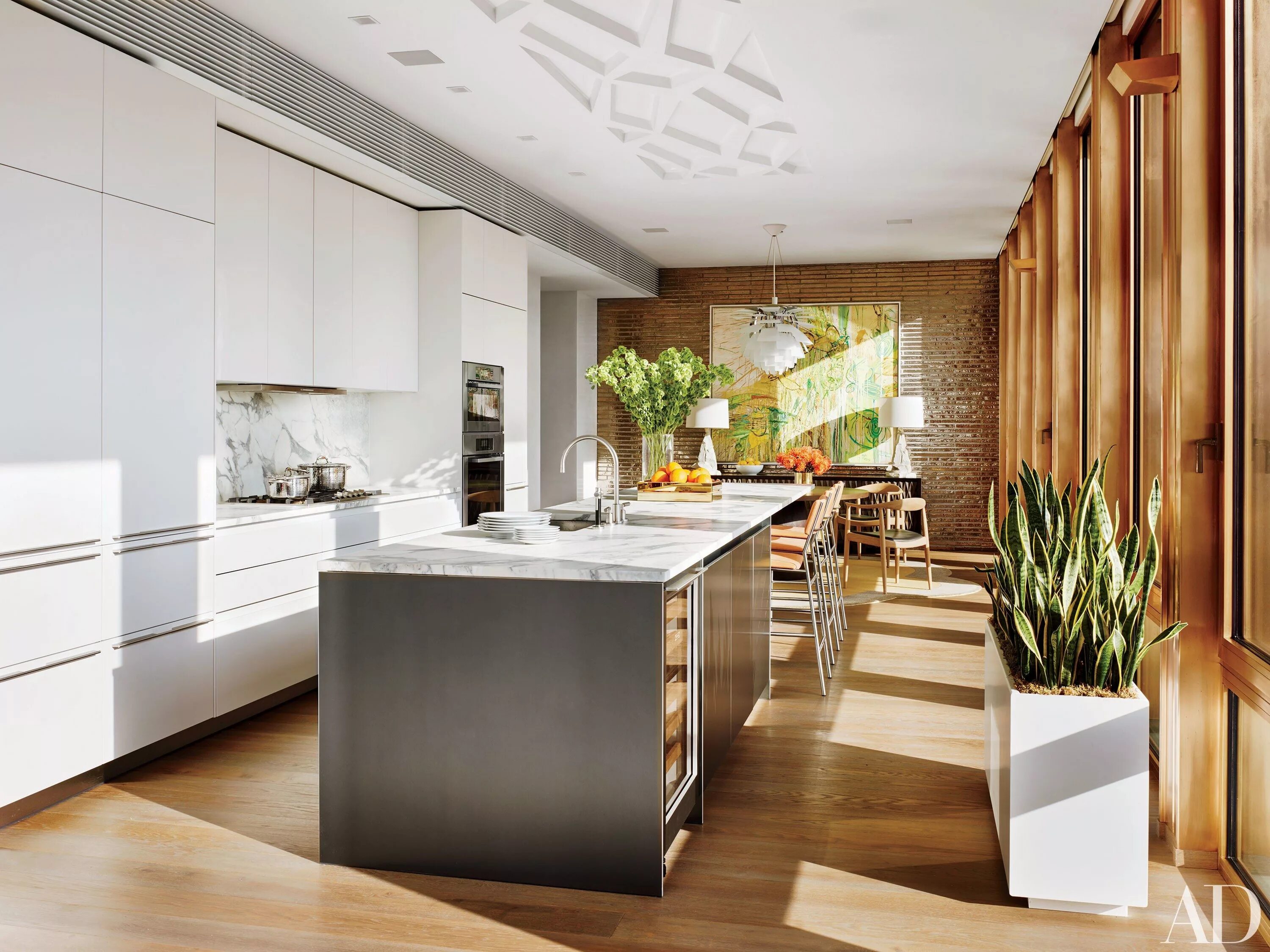 Красивые современные кухни в интерьере 37 Modern Kitchen Ideas We Love Contemporary kitchen design, Modern kitchen desi