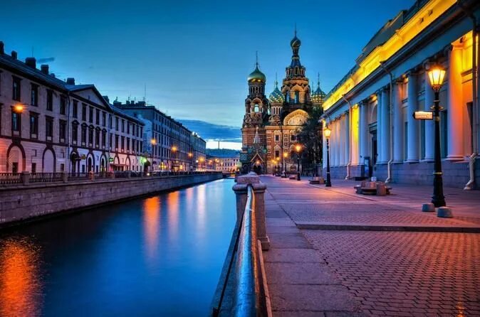 Красивые спб где фото River Boat Trip in St. Petersburg Get a scent of the Venice of the North enjoyin