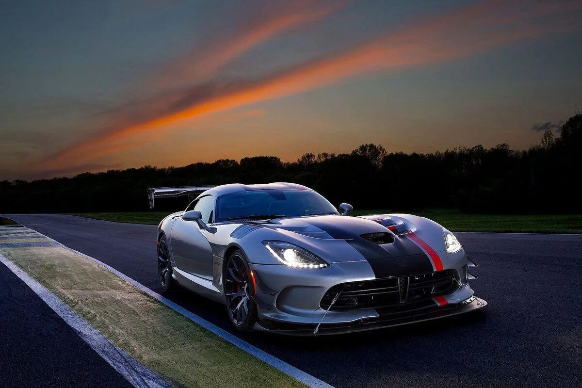 Красивые спортивные машины фото Самые крутые версии суперкара Dodge Viper. - DRIVE2