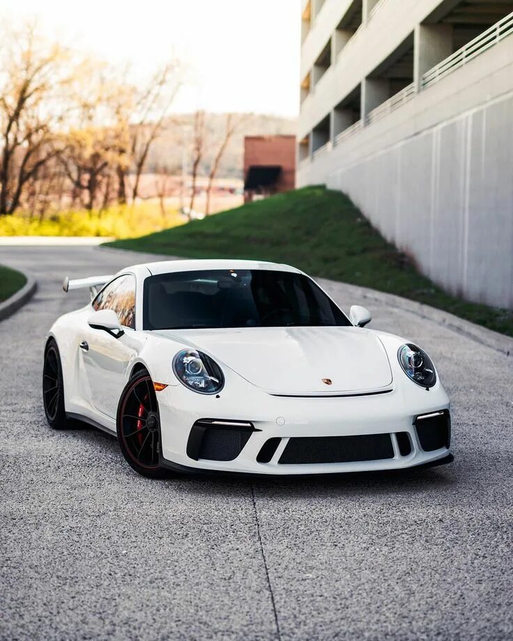 Красивые спортивные машины фото Porsche really improved the 991.2 GT3’s Cool sports cars, Porsche, Best luxury c