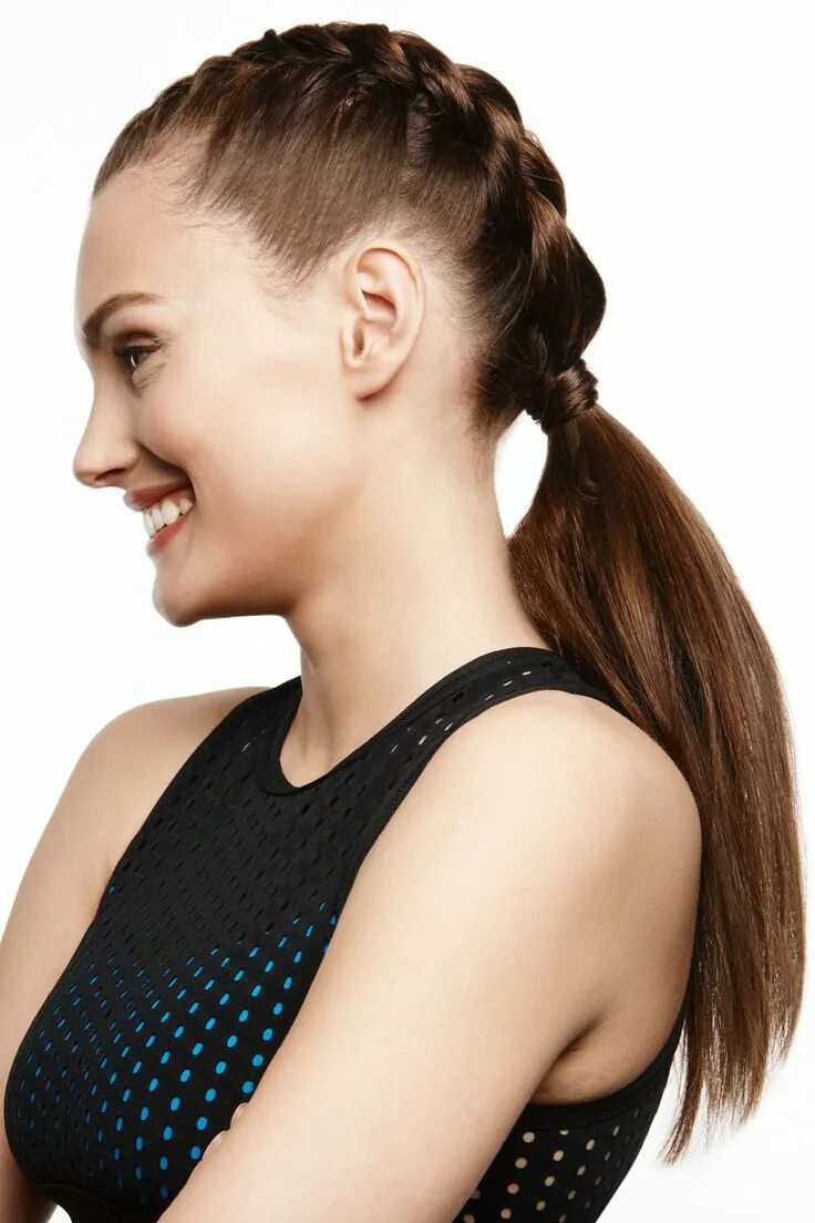 Красивые спортивные прически 7 Workout Hairstyles Pretty Enough to Wear All Day 7 workout, Lange haare, Frisu