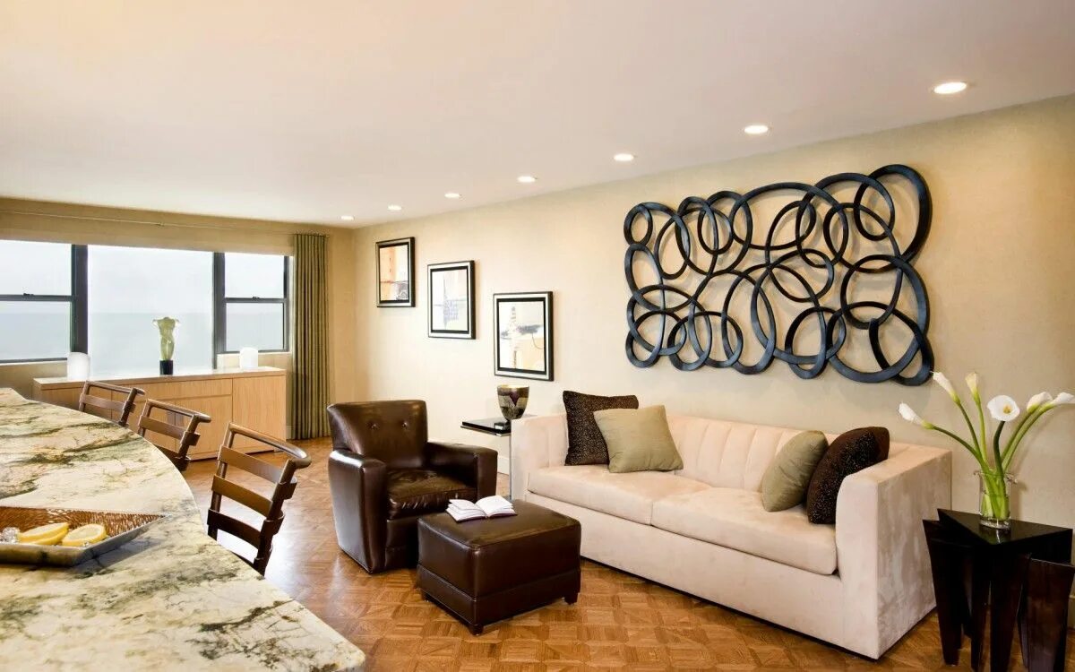 Красивые стены в интерьере гостиной фото New Home Builders In Your Area - Built to Order KB Home Interieur, Zimmer, Desig