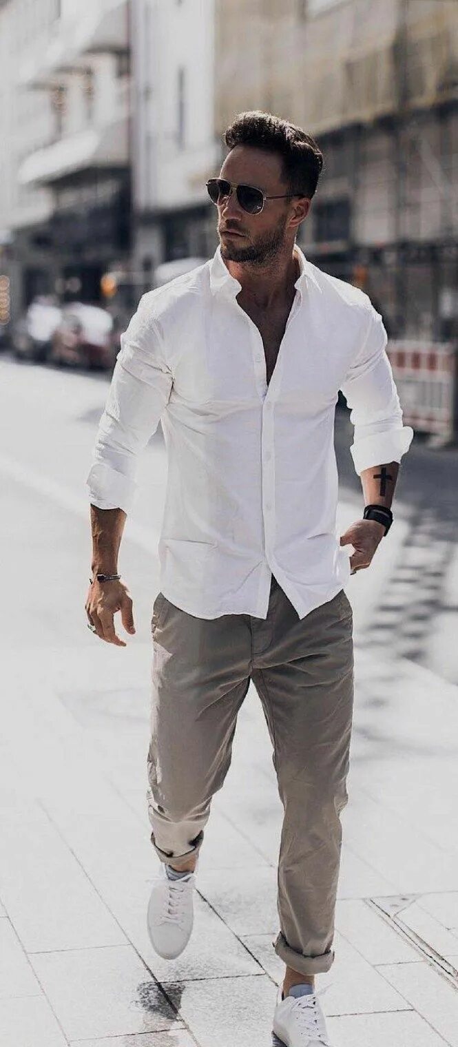 Красивые стильные мужчины фото Men's Sneakers Ideas. Would you like more info on sneakers? Then simply please c
