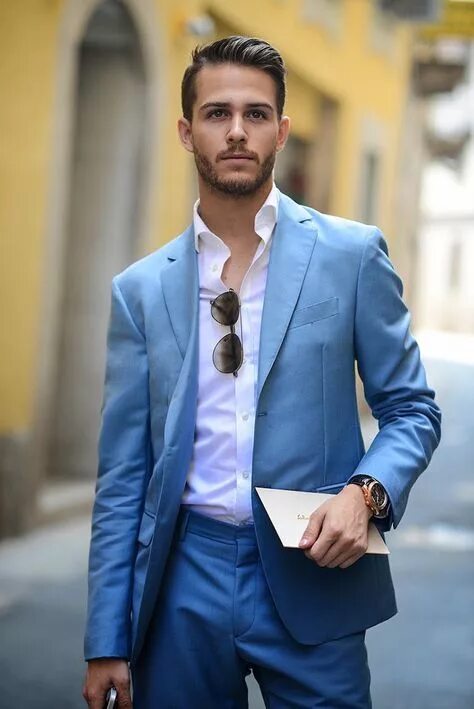 Красивые стильные мужчины фото tenue-soirée-homme-costume-bleu-chemine-rose-pâle-lunettes Mens fashion summer, 