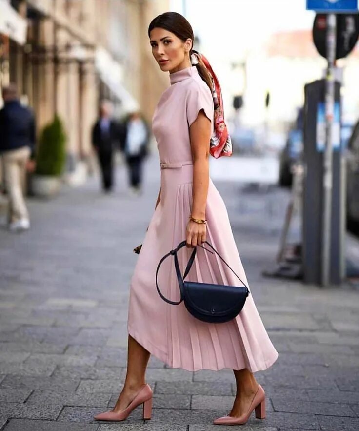 Красивые стильные платья фото Bombyx Mori on Instagram: "Via @imperya_style ❤ #blogger #fashion #fashionblogge
