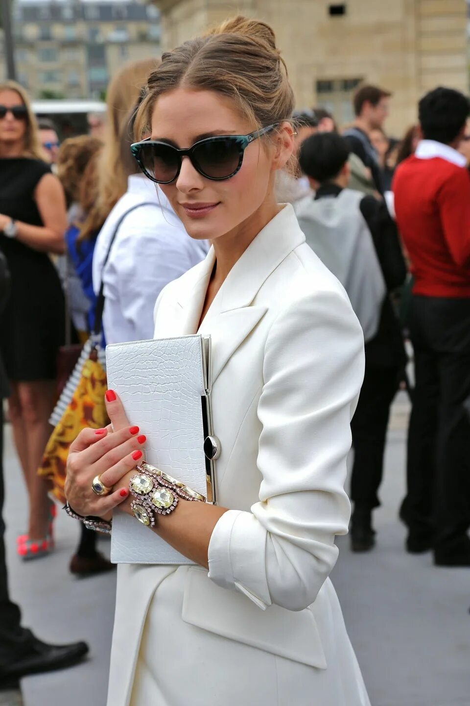 Красивые стильные женщины фото Blog of parisians in polkadots Blazer blanco, Moda estilo, Moda
