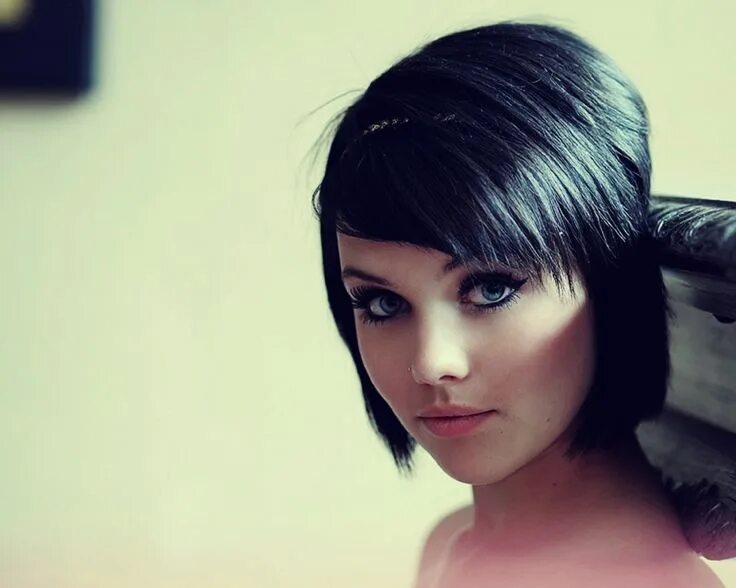 Красивые стрижки девушек фото Download Wallpapers, Download 1280x1024 women blue eyes models short hair mellis
