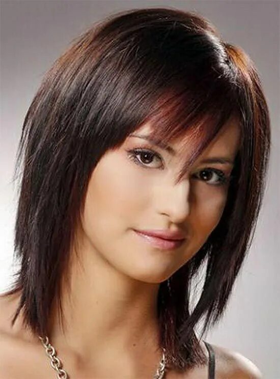 Красивые стрижки фото на средние Katrina Bowden Medium Shag Haarschnitte Hair lengths, Razored haircuts, Medium h