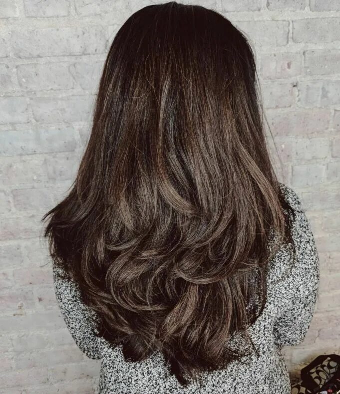 Красивые стрижки на длинные густые волосы 80 Cute Layered Hairstyles and Cuts for Long Hair in 2024 Thick hair styles, Lon