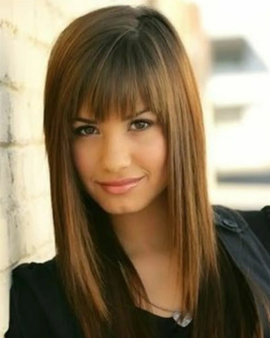 Красивые стрижки на длинные волосы с челкой #2017 #bruin #lang #pony #zomer Long hair styles, Hair styles, Demi lovato hair