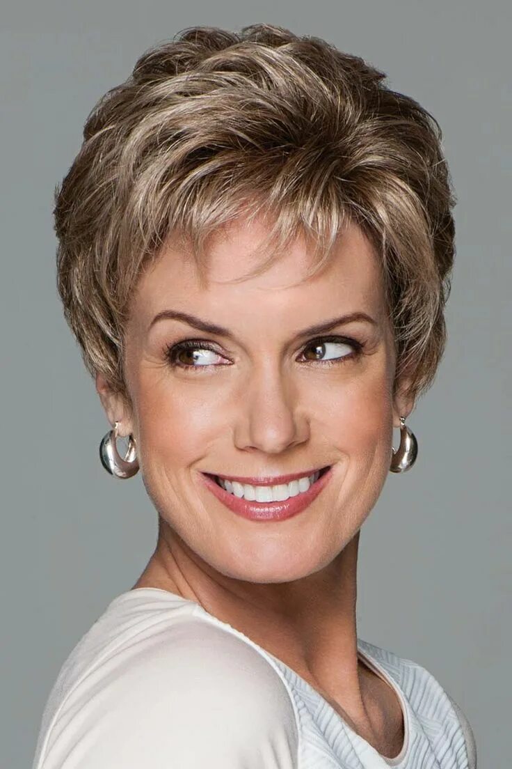 Красивые стрижки после 40 фото Acclaim Luxury by Eva Gabor Wigs - Hand Tied, Monofilament Wig Короткие стрижки,
