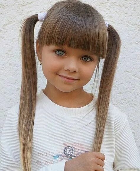 Красивые стрижки с челкой для девочек ❤ @getfashionvote @adidasoutlook By @anastasiya_knyazeva_official Crianças linda