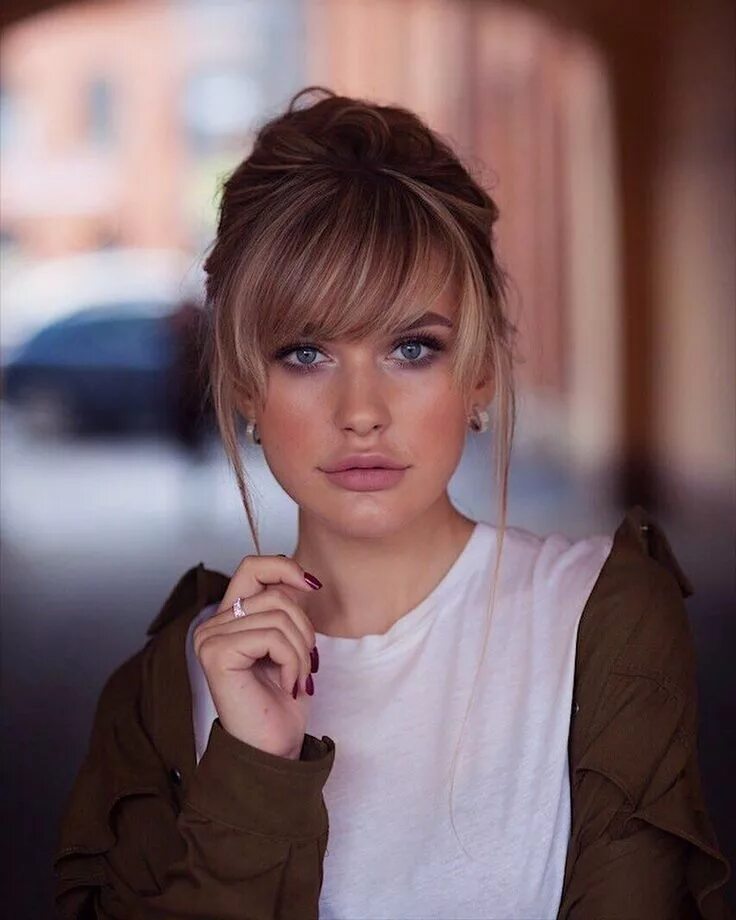 Красивые стрижки с челкой шторкой Loading... Long hair with bangs, Long hair styles, Hairstyles with bangs