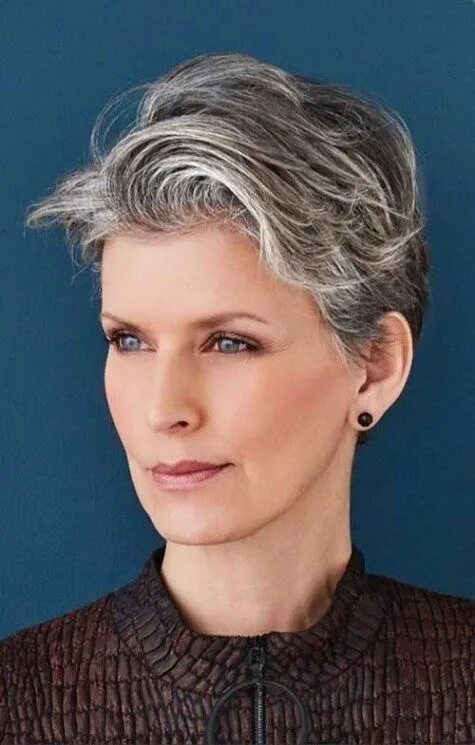 Красивые стрижки седые волосы фото Short haircut for 40 year old woman 2017 Короткие стрижки, Прически, Модные коро