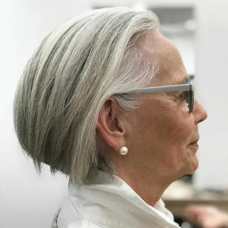 Красивые стрижки седые волосы фото 60 Hairstyles and Haircuts for Women Over 70 to Rock in 2024 Womens haircuts, Wo