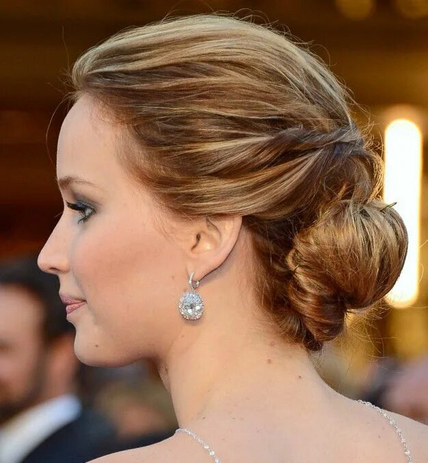 Красивые строгие прически Jennifer Lawrence Hair styles, Prom hair, Easy updo hairstyles