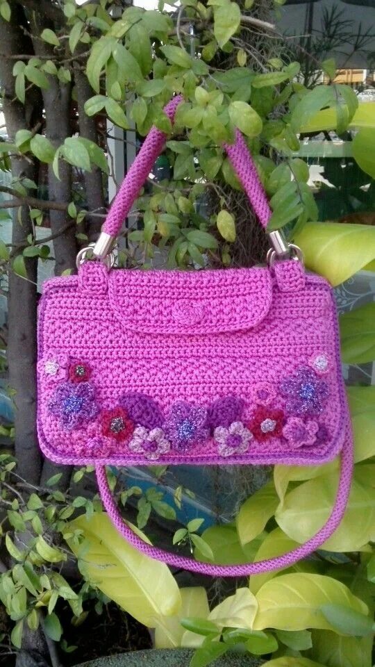 Красивые сумочки крючком Ghim của Paulcukinsusi Vo trên Bag crochet (Có hình ảnh) Túi xách, Túi, Cáp