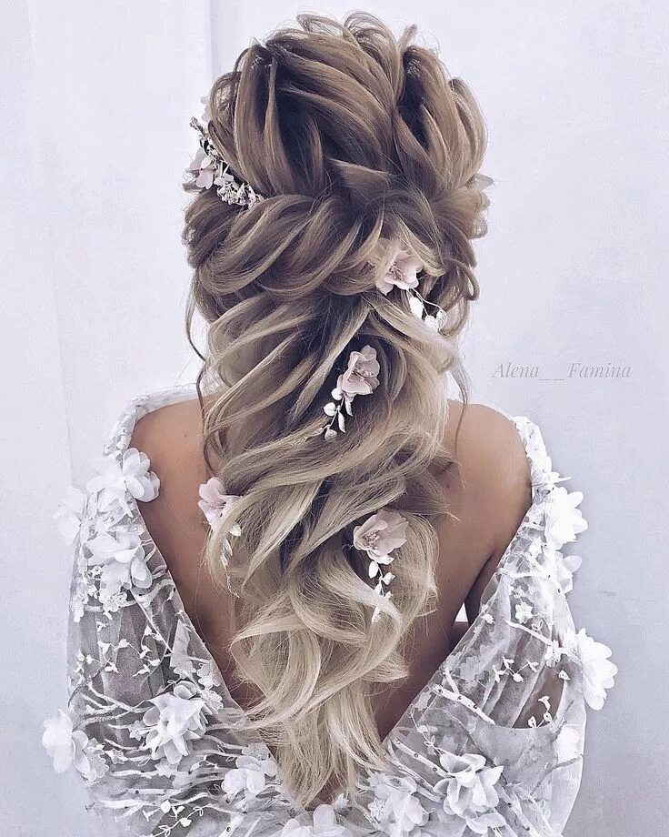 Красивые свадебные прически на длинные Elegant Wedding Hairstyles #weddings #bride #bridal #wedding #hairstyles #weddin
