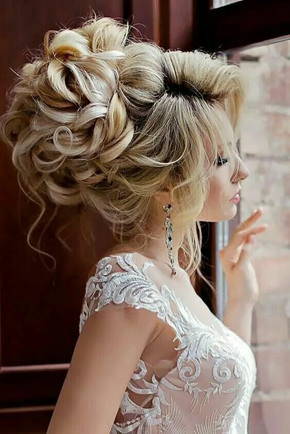 Красивые свадебные прически на длинные волосы Pin on Self Care Wedding hair inspiration, Wedding hair up, Long hair wedding st
