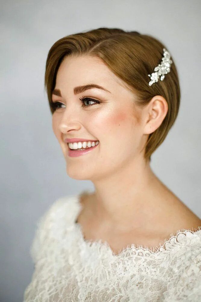 Красивые свадебные прически на короткие волосы Wedding Hairstyles For Short Hair 2022/23 Guide & Expert Tips Short wedding hair
