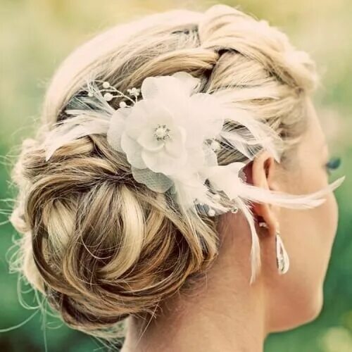 Красивые свадебные прически на короткие волосы 50 Wedding Hairstyles for Short Hair Hair Motive Hair Motive Penteados, Penteado