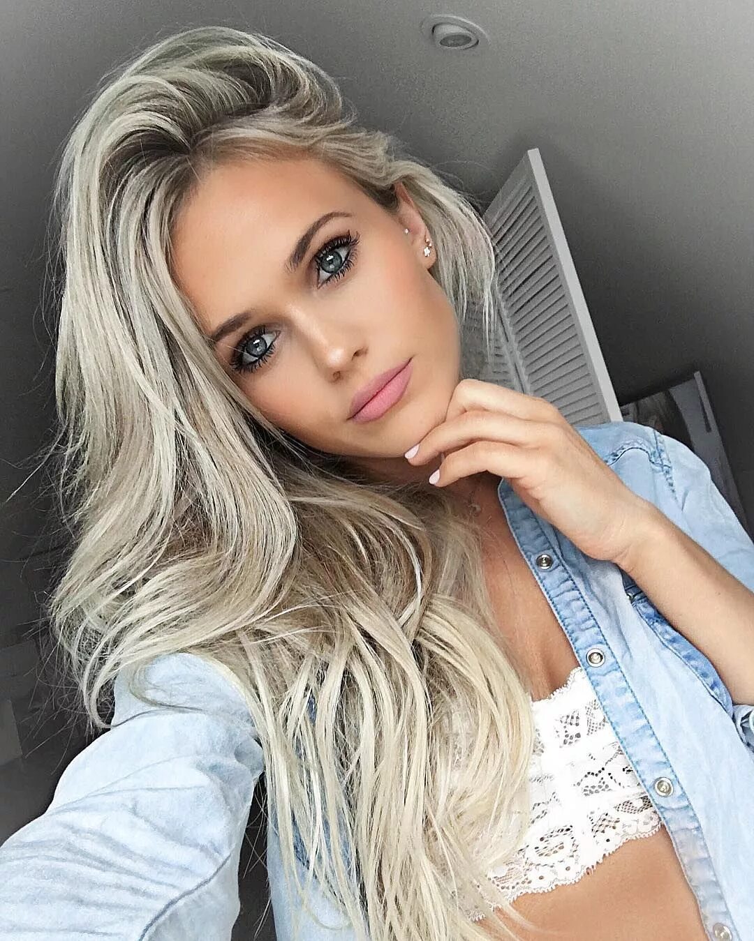 Красивые светлые волосы фото See this Instagram photo by @hildeee * 26.9k likes Hair styles, Brown blonde hai