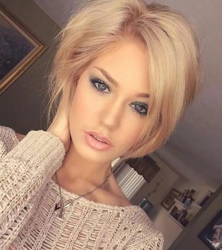 Красивые светлые волосы короткие фото Ask a Hairstylist: How to Deal With Hair Breakage Cabello corto rubio, Cortes de