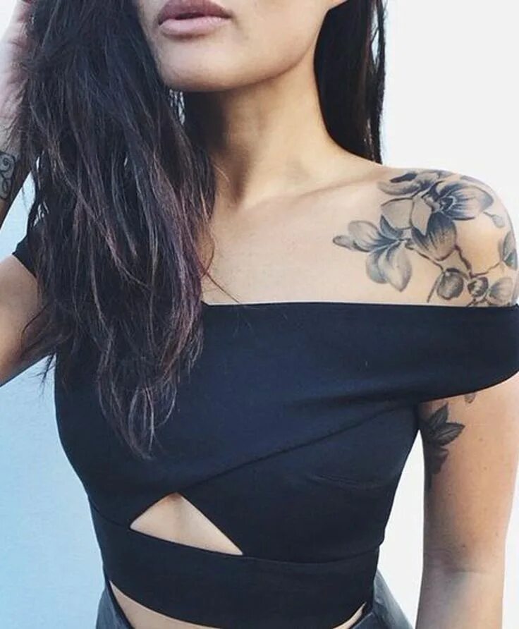 Красивые тату для женщин фото Easy Shoulder Rose Tattoo Ideas for Girls - Flower Arm Sleeve ideias de tatuagem