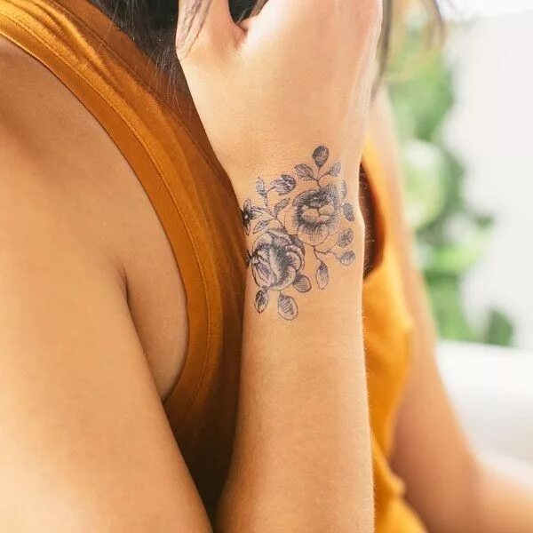 Красивые тату для женщин фото 20. Wrist tattoos, Tattoos, Beautiful tattoos