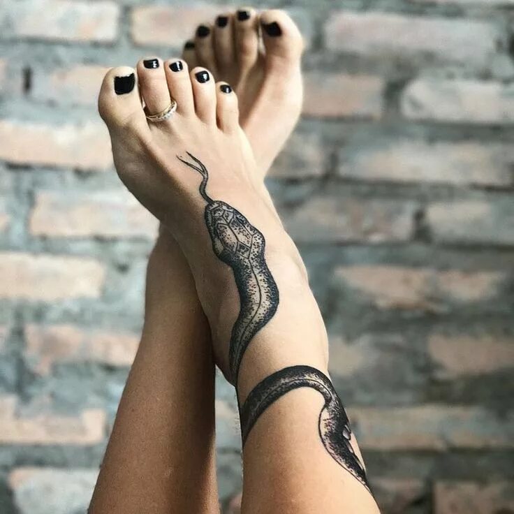 Красивые тату на ногу девушке фото Pin von *sym* auf t a t t o a n d p i e r c i n g Tattoos fuß, Schlangentattoo, 