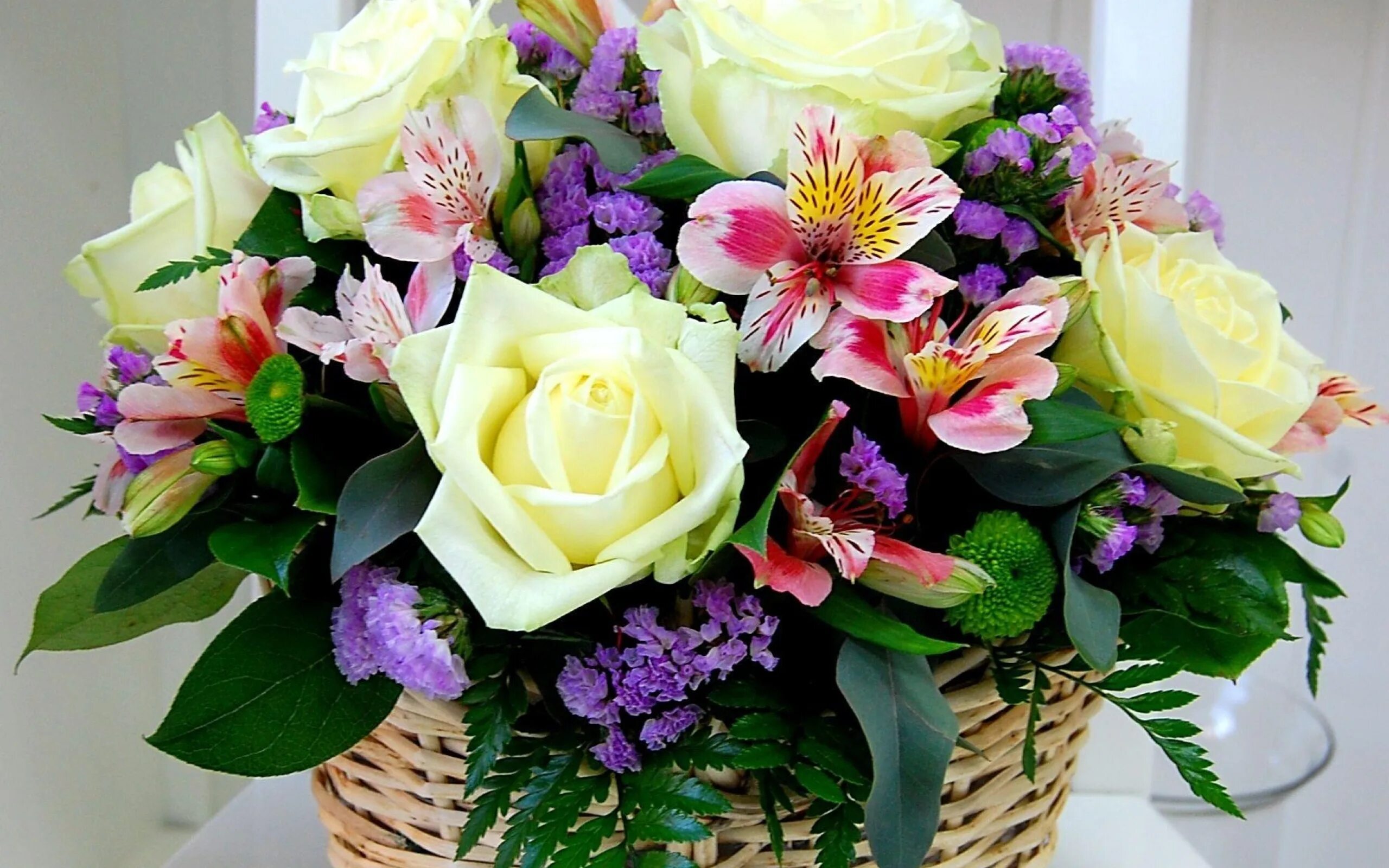Красивые цветы букет фото хорошего 2560x1600 Resolution roses, alstroemeria, chrysanthemums 2560x1600 Resolution Wa