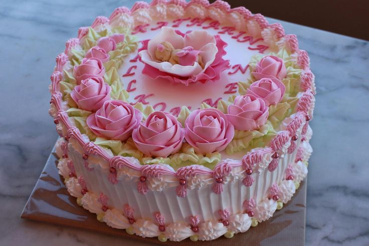 Красивые торты из крема фото Pin by Svetlana Freier on кремовые торты Beautiful desserts, Amazing cakes, Shee
