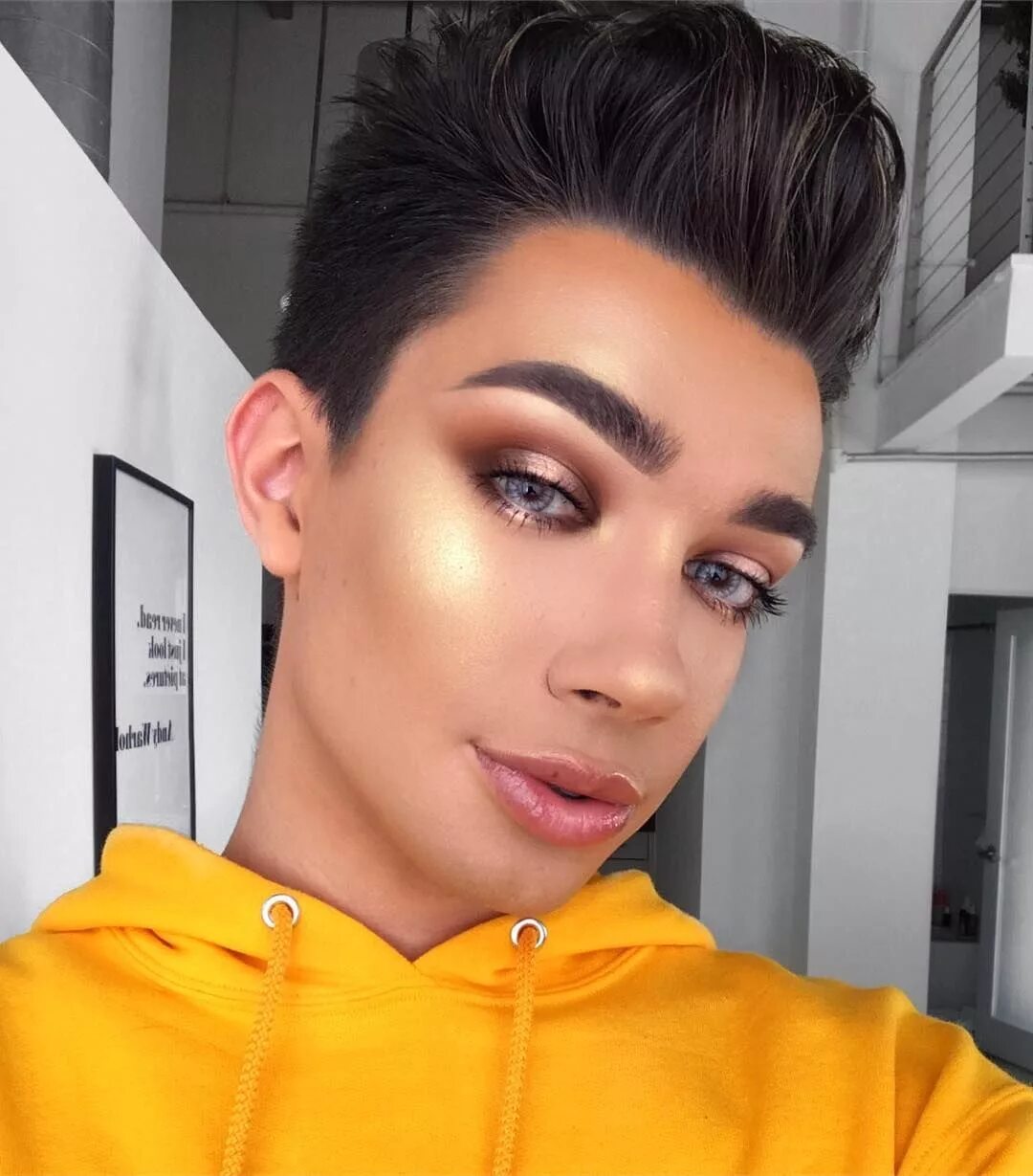 Красивые транс мальчики в макияже @fentybeauty by @badgalriri full review is now live on my youtube ..., #abadgalr