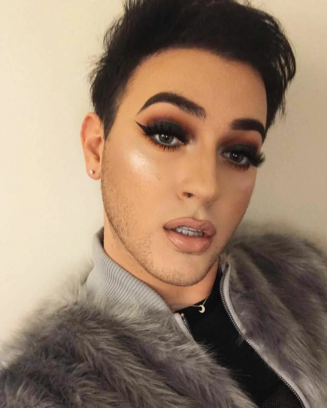 Красивые транс мальчики в макияже Pin on GLAMOUR.