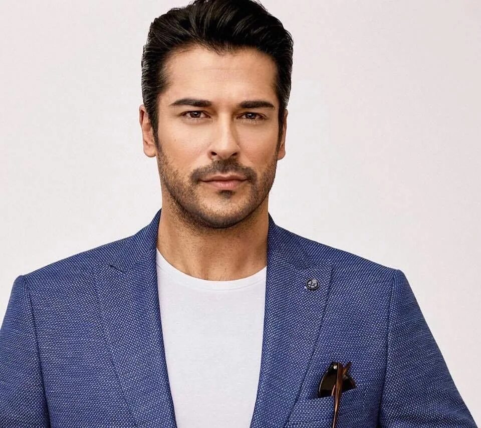 Красивые турецкие актеры мужчины фото Pin by Ronel van on Burak ozcivit Handsome actors, Beautiful men, Men casual