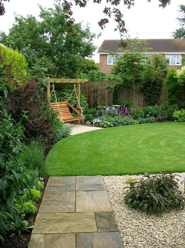 Красивые участки фото реальные Romantic suburban garden - Классический - Сад - Другое - от эксперта Jane Harrie