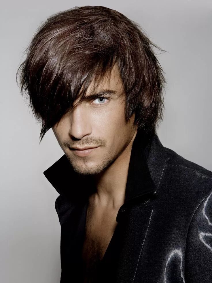 Красивые удлиненные стрижки мужские www.keune.md Long hair styles men, Fringe haircut, Haircuts for men