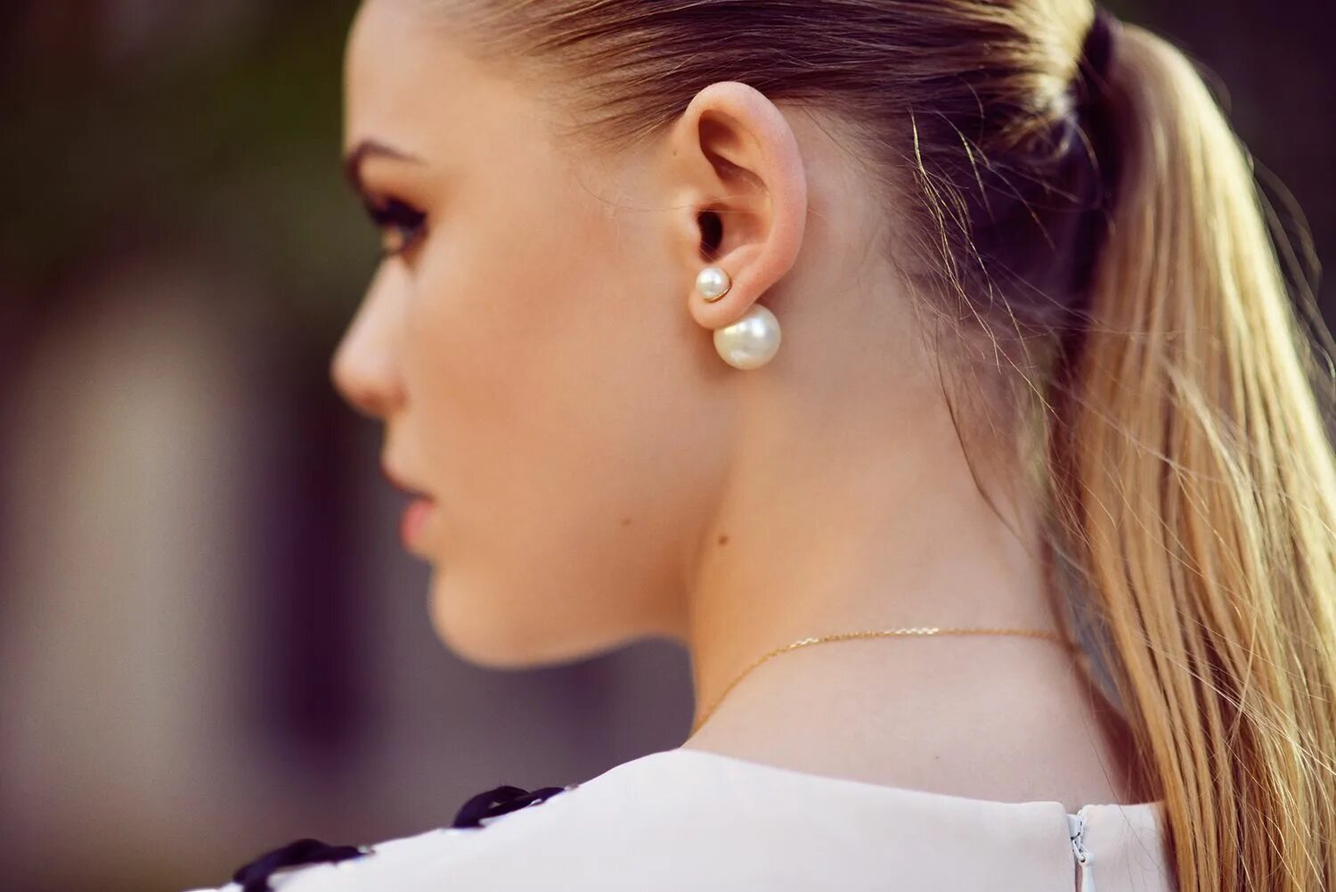 Красивые уши у девушек фото DALLAS BABY Kayture, Dior earrings, Kristina bazan