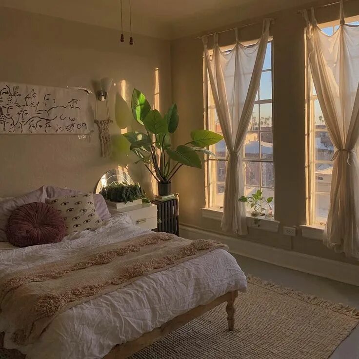 Красивые уютные спальни фото HYPEBAE on Instagram: "Interior inspo. Photo: @camillelenore" Simple apartment d