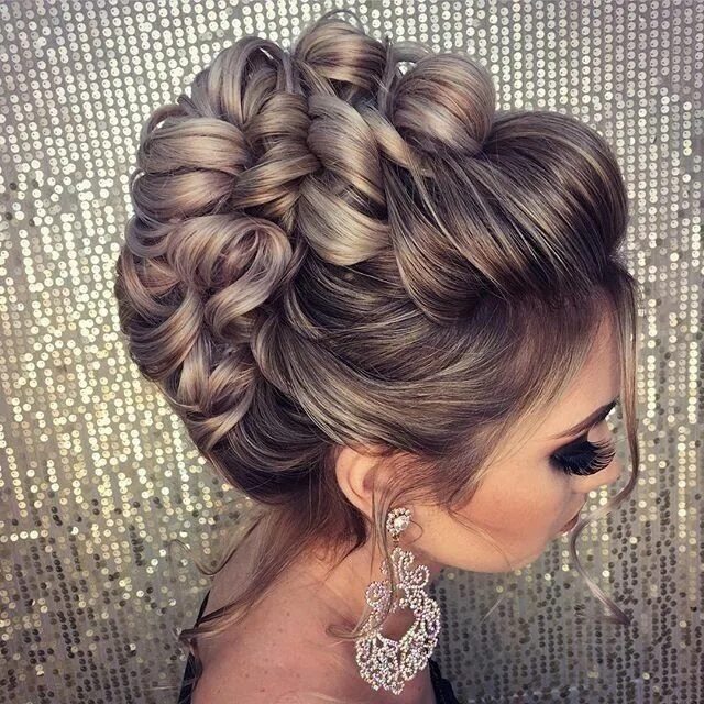Красивые вечерние прическу на длинные Pin by KEEPER on ПРИЧЕСКИ/ᕼ ᗩ I ᖇ Long hair styles, Hair styles, Wedding hairsty