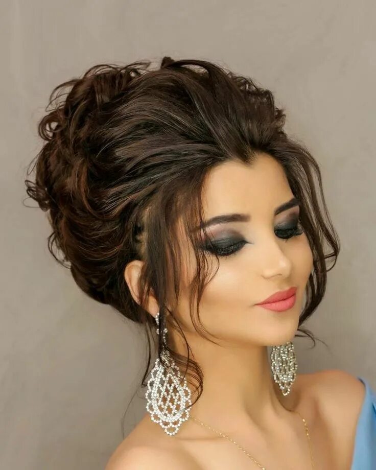 Красивые вечерние прическу на длинные Pin by Aanchal Yadav on Nicer Hairstyle Wedding hair down, Elegant wedding hair,