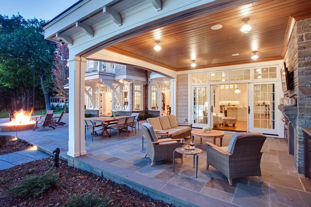 Красивые веранды в частных домах фото Carman Bay Cottage (Lake Minnetonka) - Классический - Веранда - Миннеаполис - от