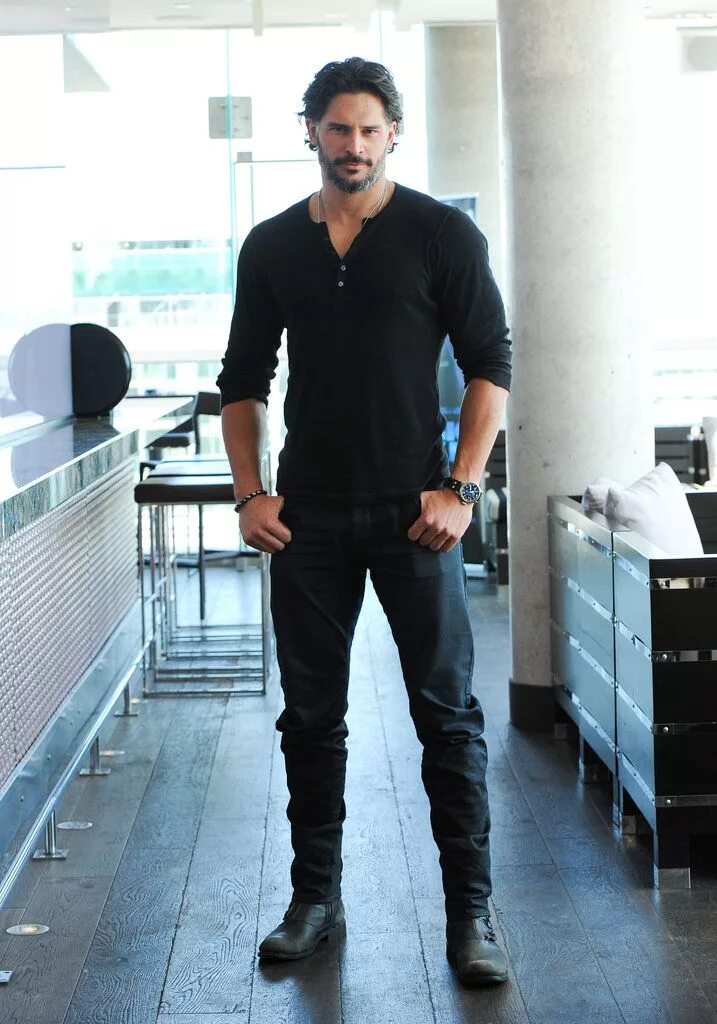 Красивые высокие мужчины фото Joe Manganiello: Captivating Celebrity Photos