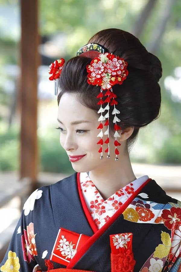Красивые японские прически わ か り や す く 解 説.こ れ だ け 見 れ ば 和 装 結 婚 式 で の 髪 型 も ば っ ち