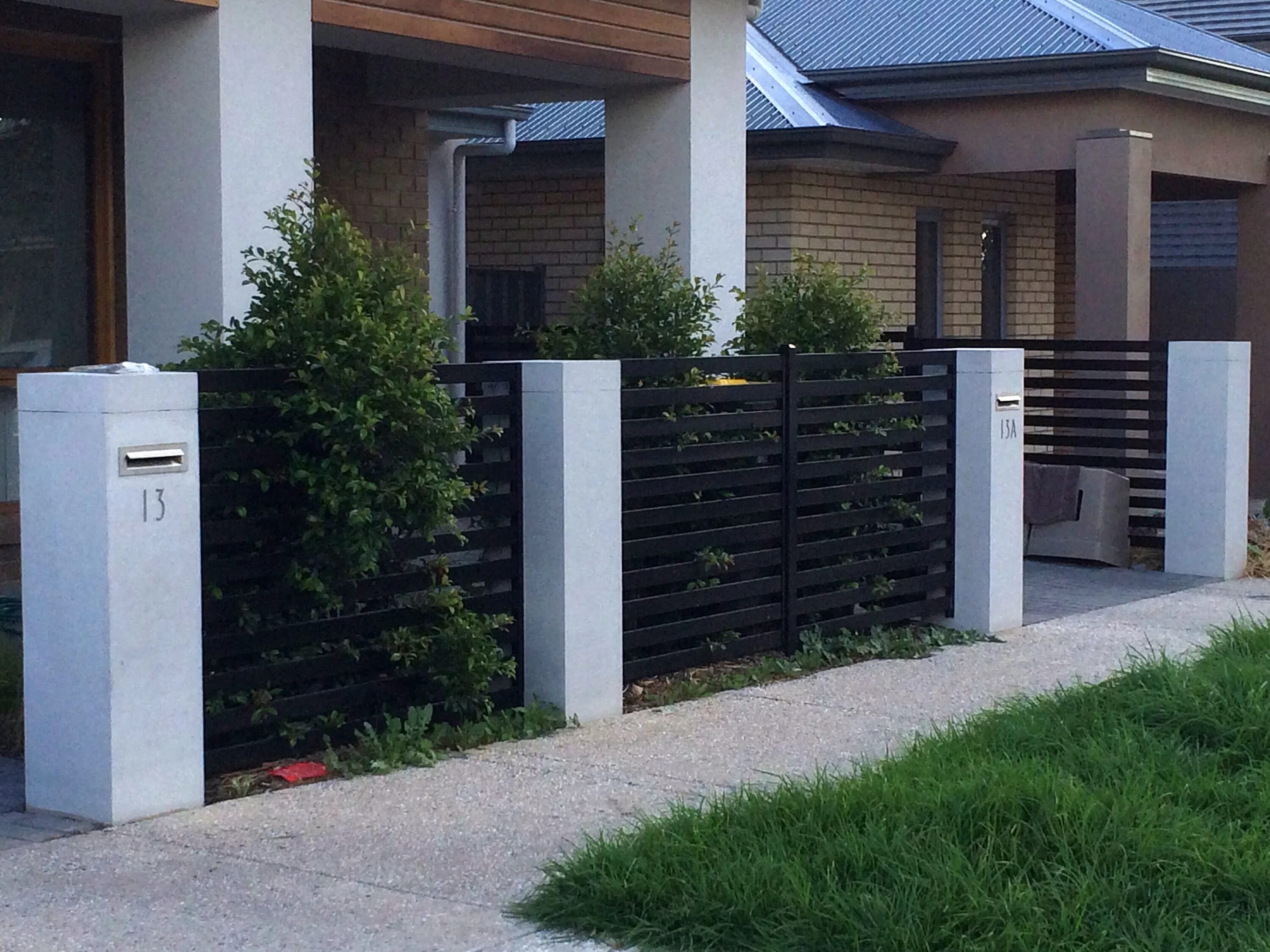 Красивые заборы для частных домов фото необычные 1200mmH Pillar with no moulding Modern fence design, Fence design, House fence d