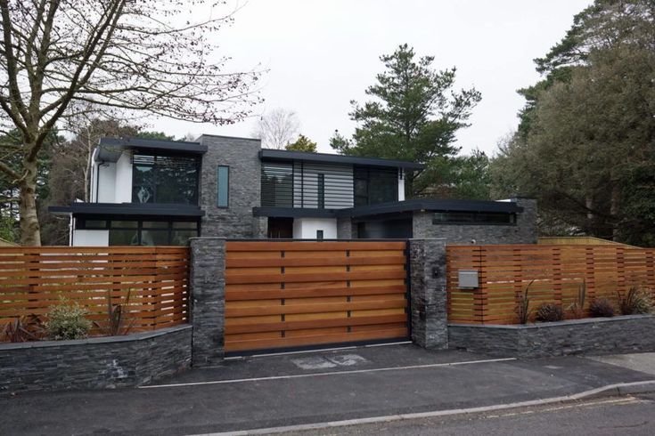 Красивые заборы для частных домов фото необычные Beautifully Contemporary Nairn Road Project By David James Architects & Associat