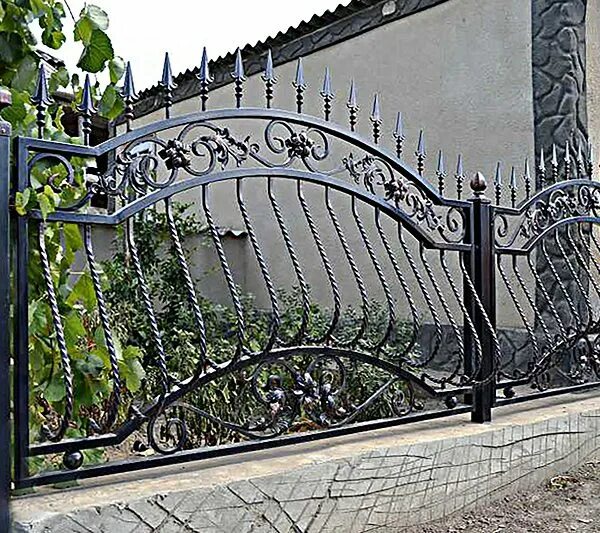 Красивые заборы из металла фото Кованый забор № 36 по низкой цене Мастерская Данила Мастер: Екатеринбург, Нижний